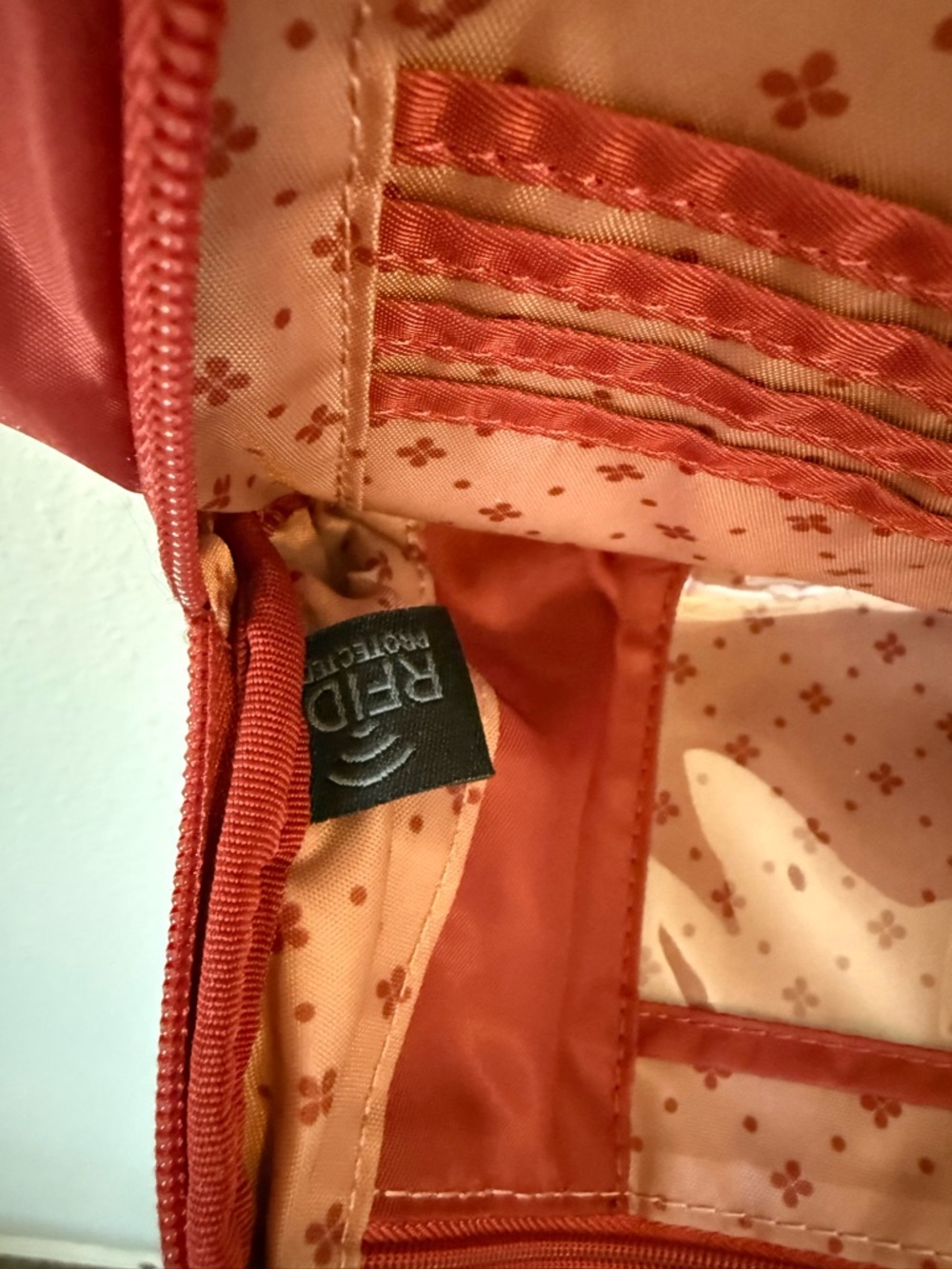 LUG Samba Crossbody Shoulder Bag Purse Adjustable Strap - Picture 4 of 12